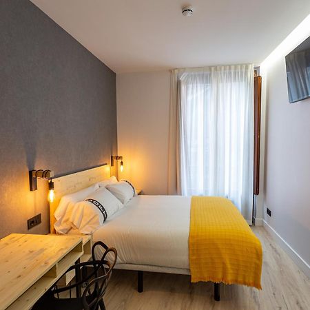 Hotel Casual Fuentes à Bilbao Extérieur photo