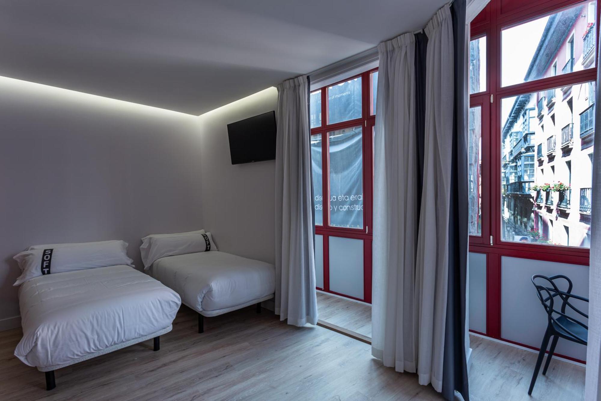 Hotel Casual Fuentes à Bilbao Extérieur photo