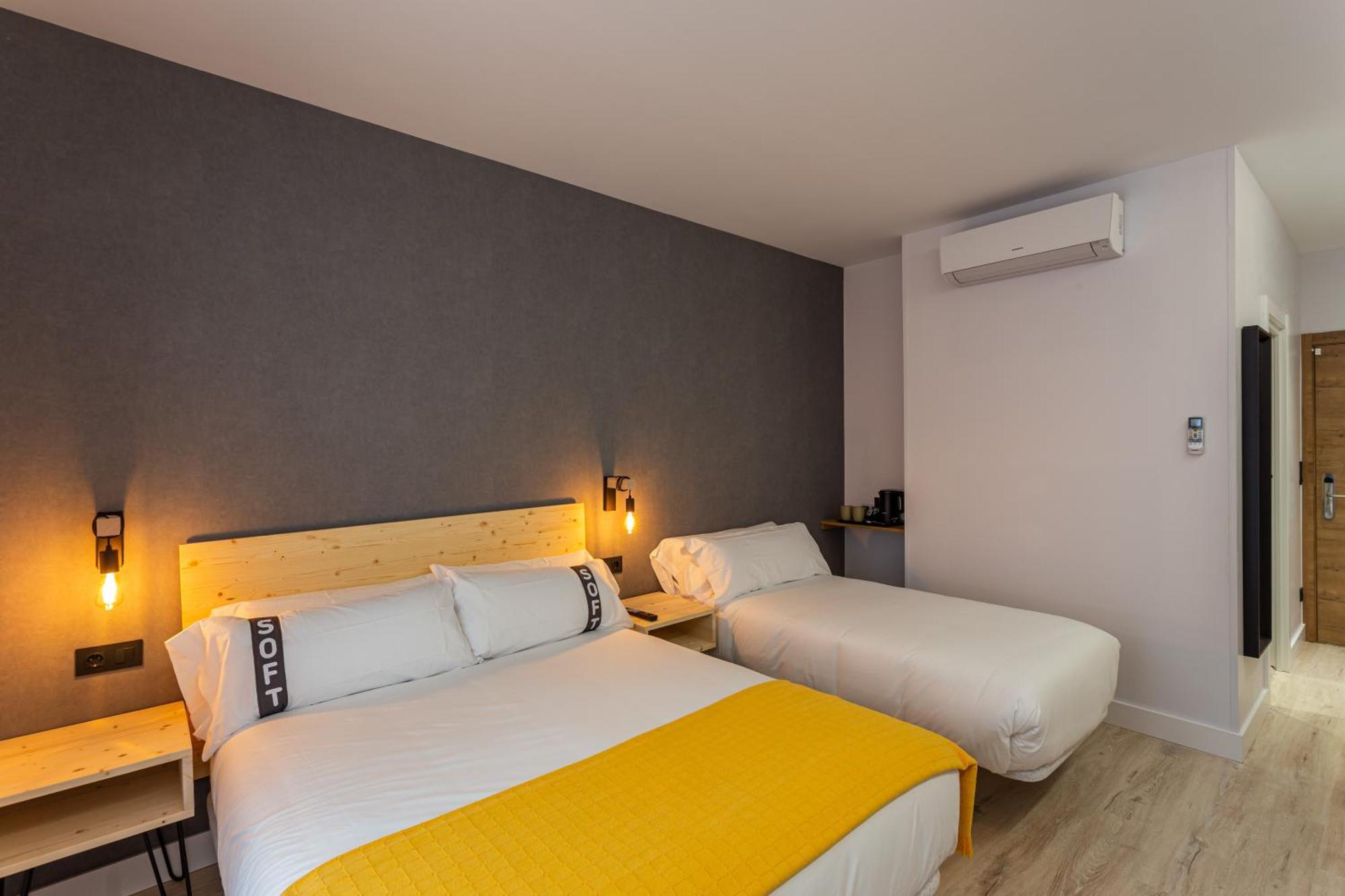 Hotel Casual Fuentes à Bilbao Extérieur photo