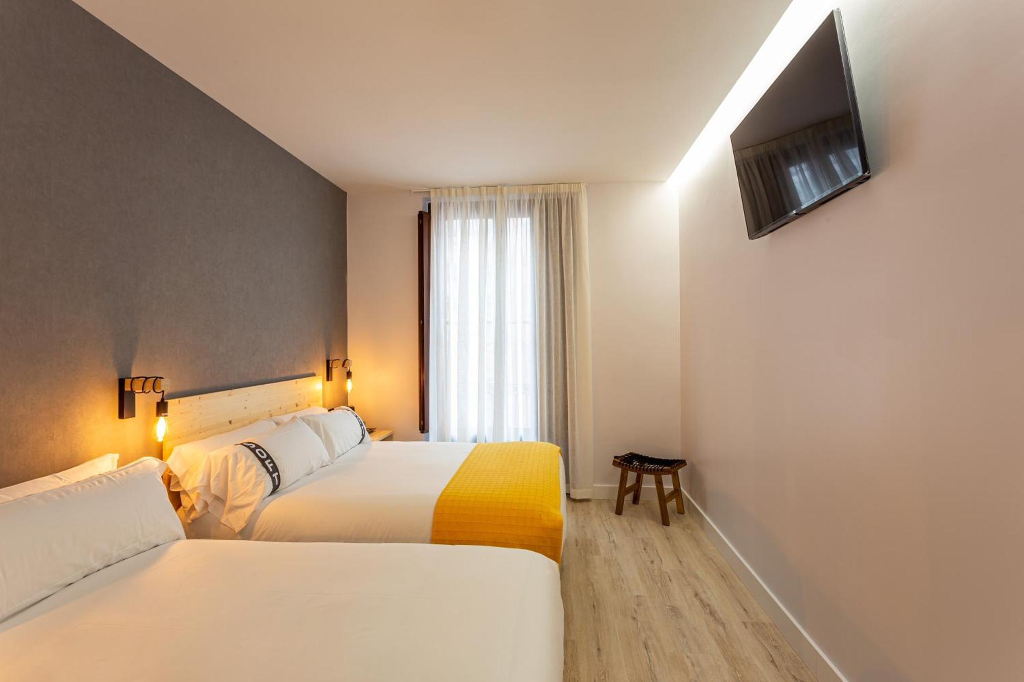 Hotel Casual Fuentes à Bilbao Extérieur photo