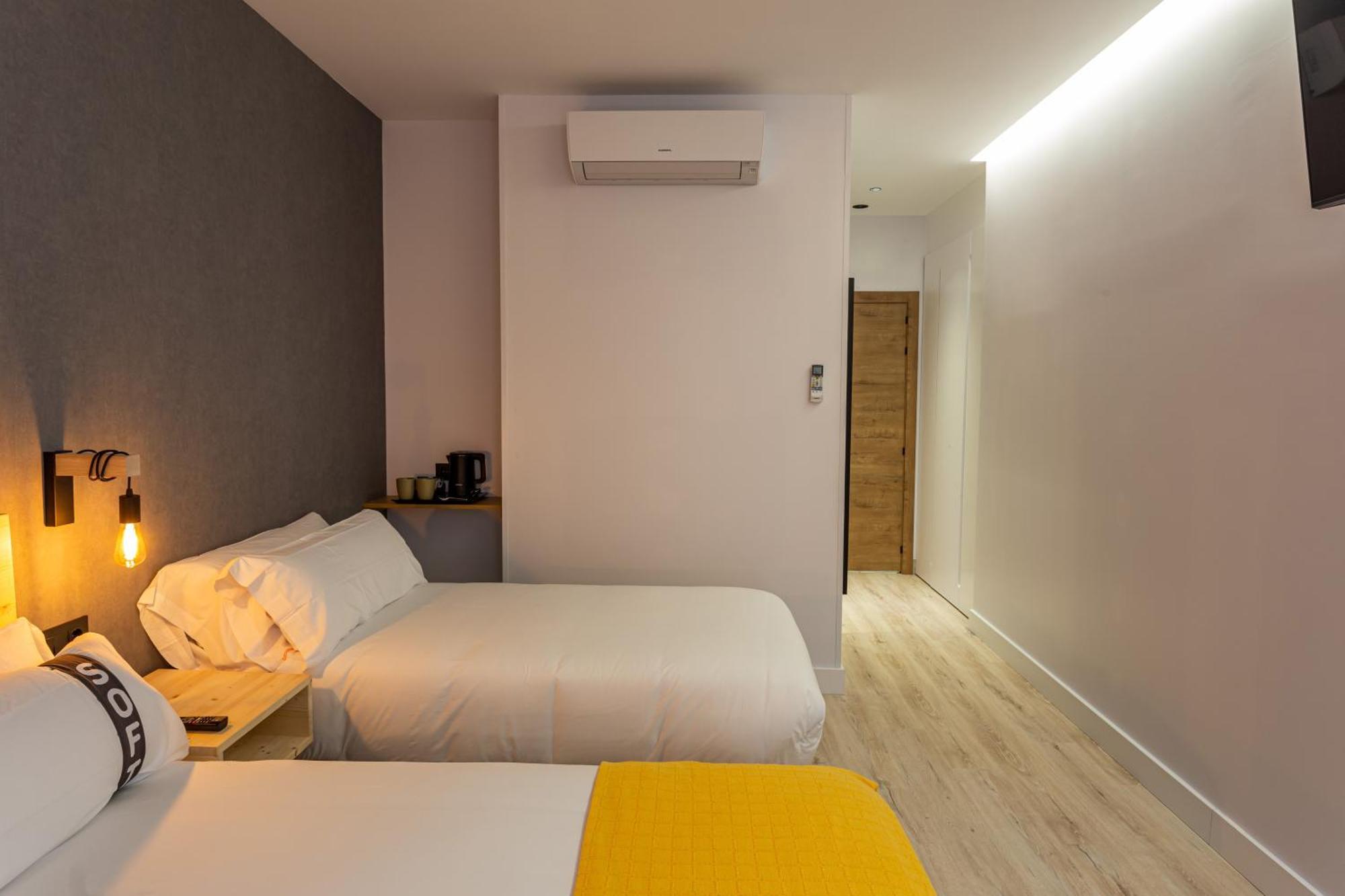 Hotel Casual Fuentes à Bilbao Extérieur photo