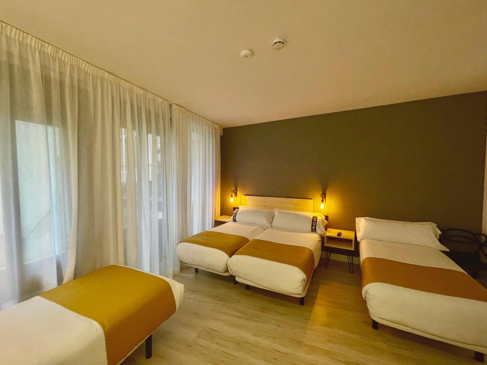 Hotel Casual Fuentes à Bilbao Extérieur photo