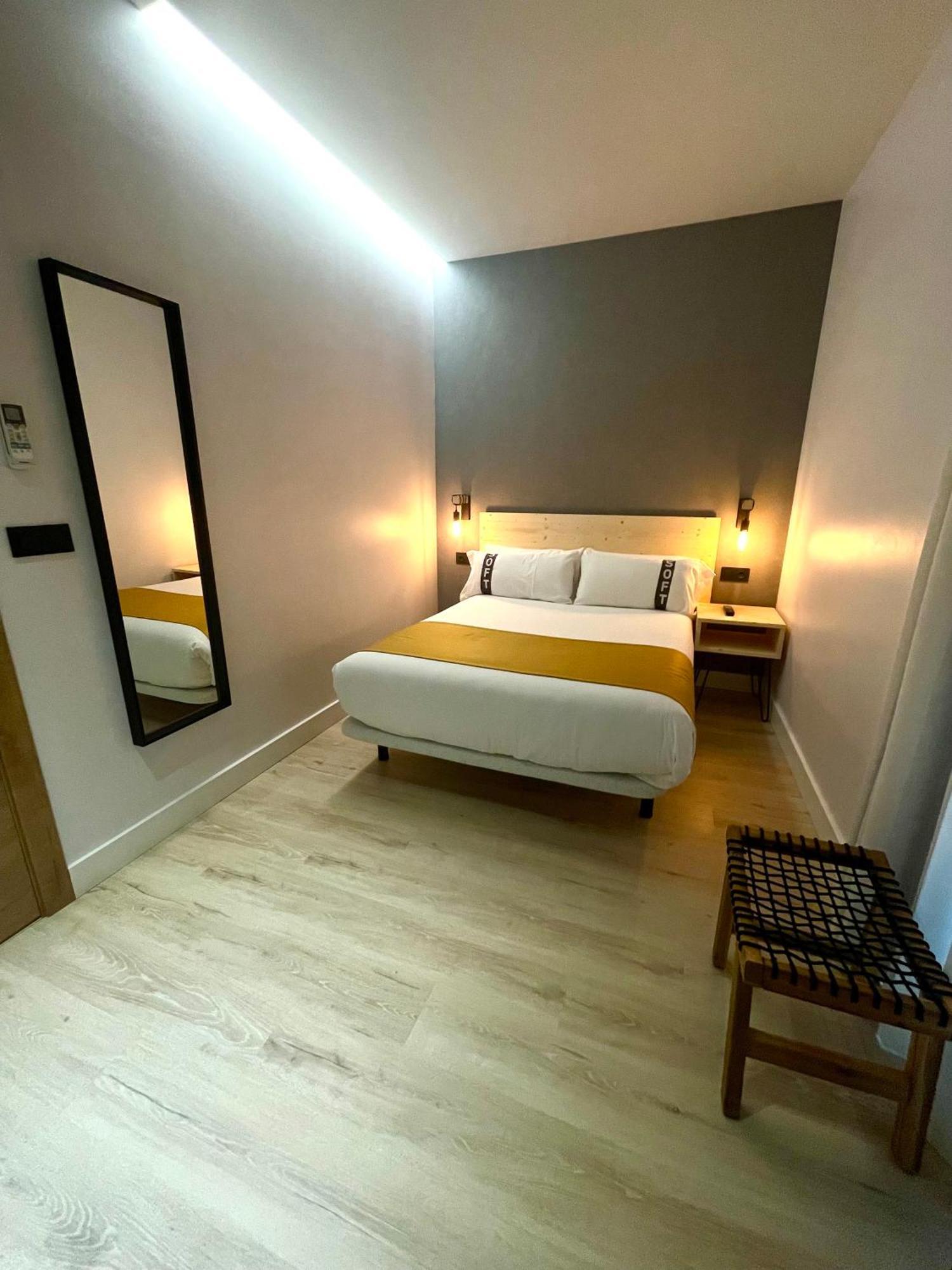 Hotel Casual Fuentes à Bilbao Extérieur photo