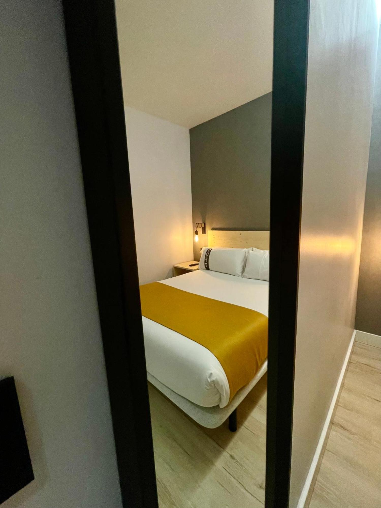 Hotel Casual Fuentes à Bilbao Extérieur photo